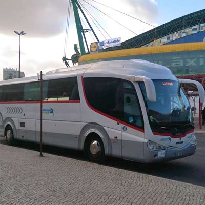 Автобус, следующий из Обидуш в Лиссабон