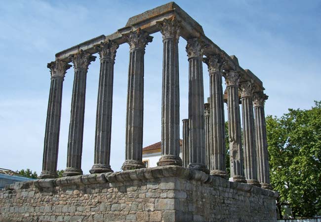 römische Tempel in Evora