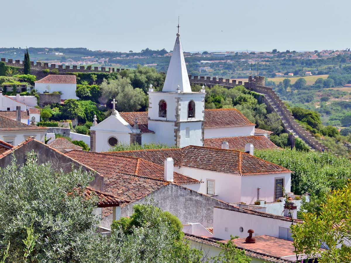 Die Mauern umschließen Óbidos vollständig