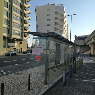 La parada del autobús a Óbidos en la estación de autobús de Campo Grande