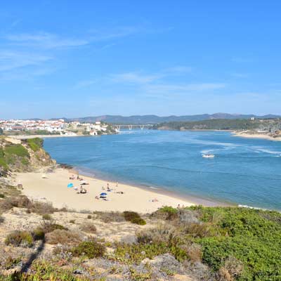 Vila Nova de Milfontes está a orillas del río Mira