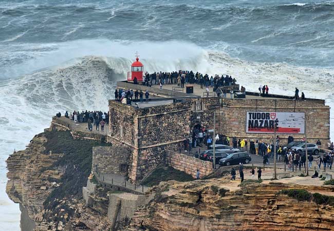 São Miguel Arcanjo Fort waves surfing
