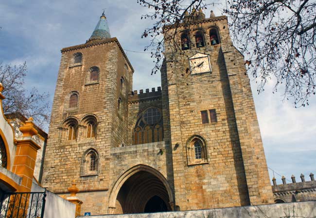 Catedral de Evora cathedral