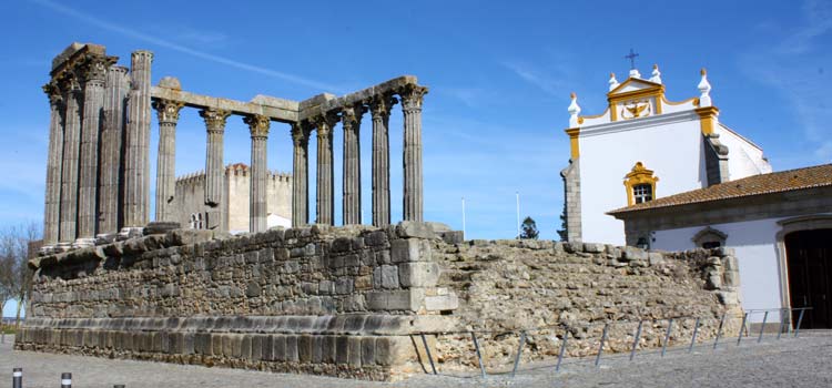 roman temple  evora