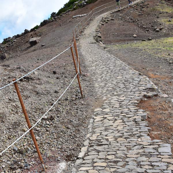 Pico Ruivo path